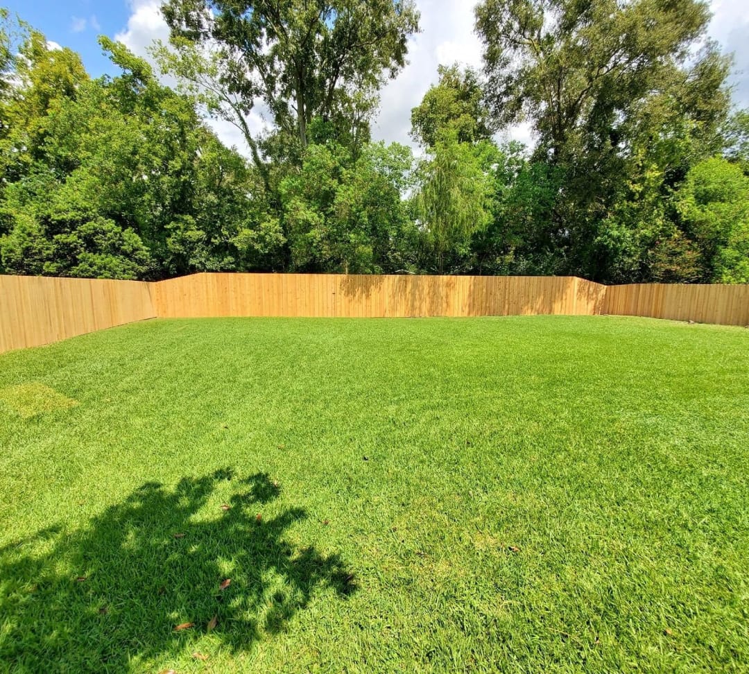 https://mlkzor6dbe09.i.optimole.com/w:1080/h:972/q:mauto/f:avif/https://capitolfencing.com/wp-content/uploads/2023/01/home-img2.jpeg